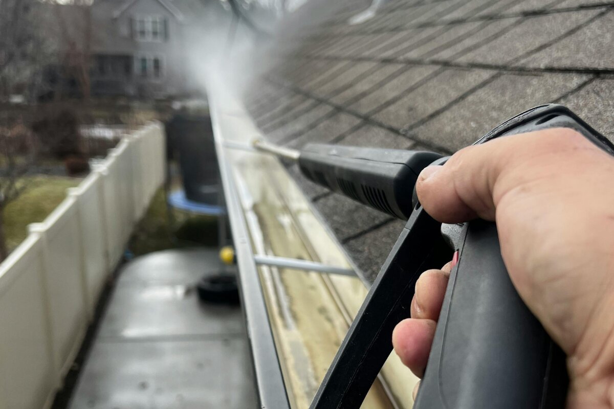 Gutter cleaning maintenance Hickory NC — Foothills Gutter Pro